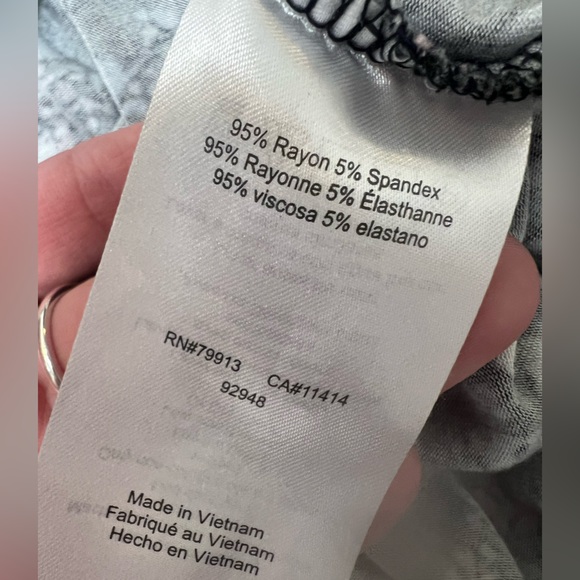 Black Floral Maternity Top! - Picture 15 of 15